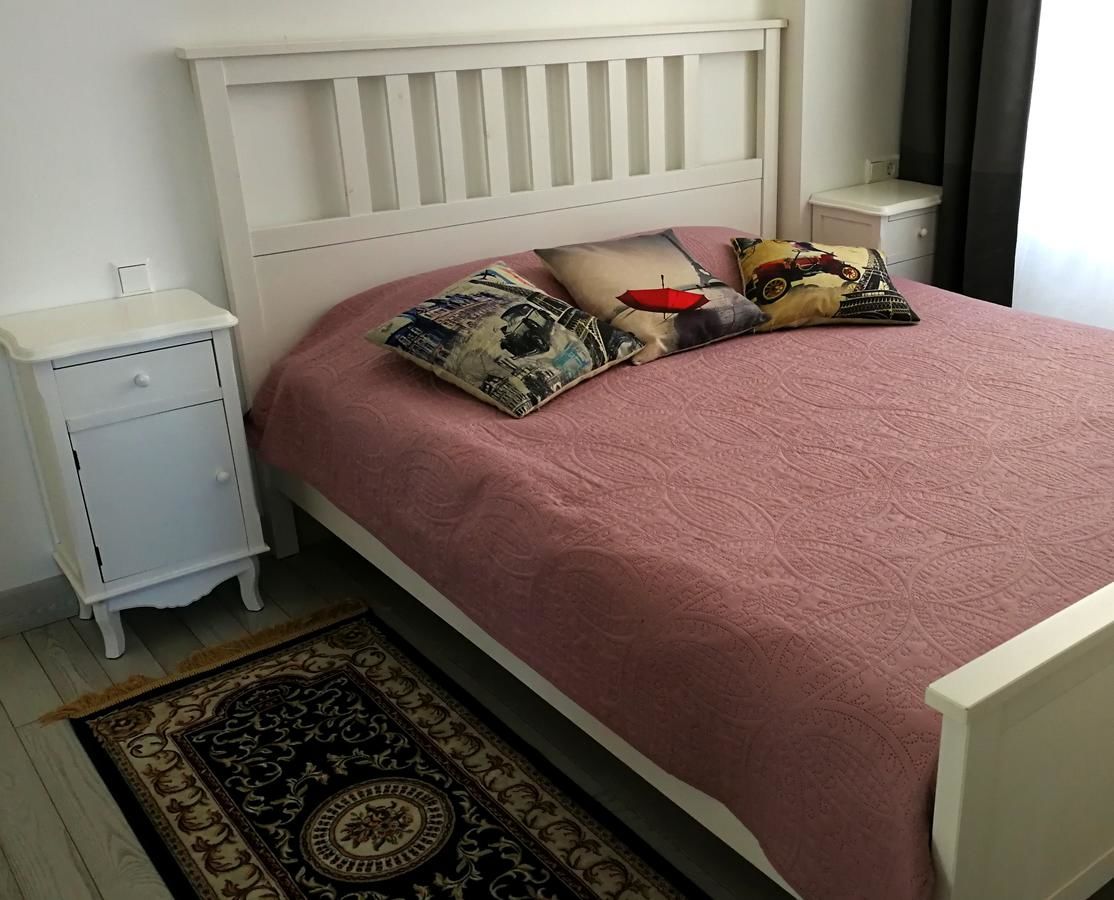 Апартаменты Cozy apartment with stained glass Вильнюс-26