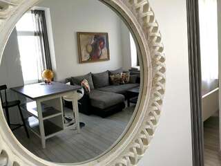 Апартаменты Cozy apartment with stained glass Вильнюс Апартаменты-студио-32