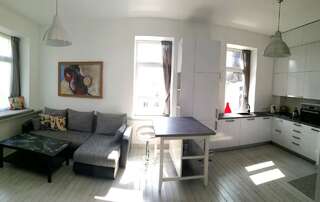 Апартаменты Cozy apartment with stained glass Вильнюс Апартаменты-студио-41