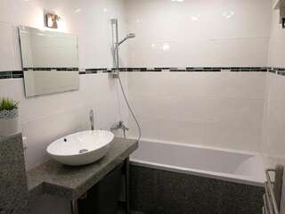 Апартаменты Cozy apartment with stained glass Вильнюс Апартаменты-студио-55